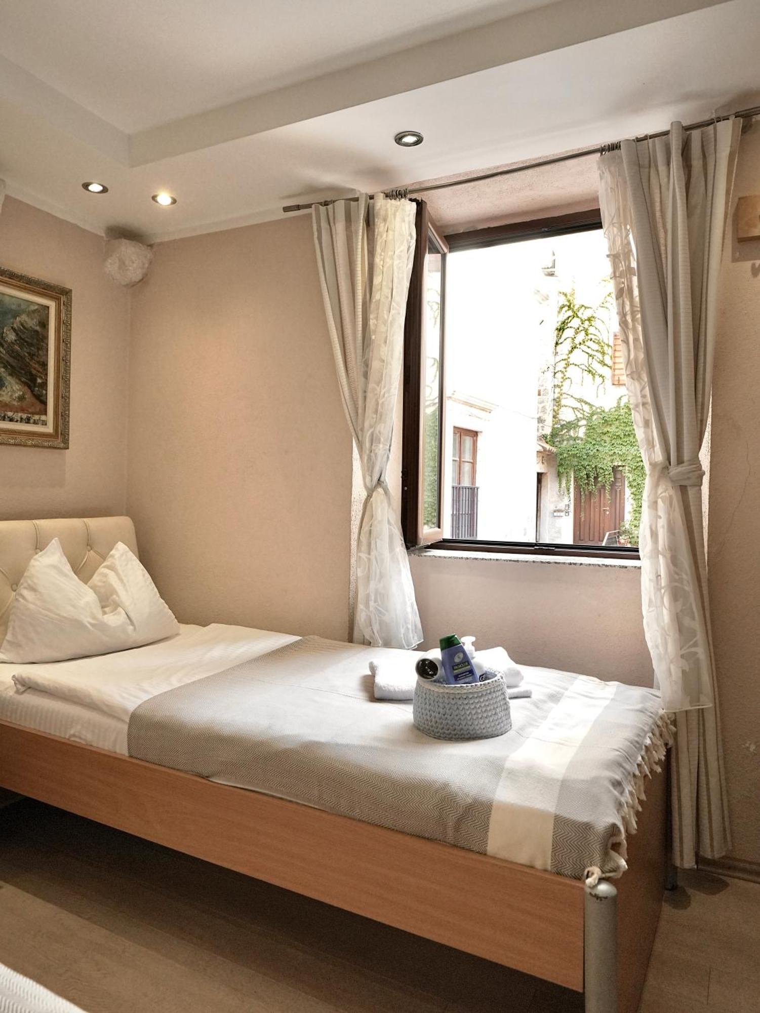 Novi Svet Apartment Котор Екстериор снимка